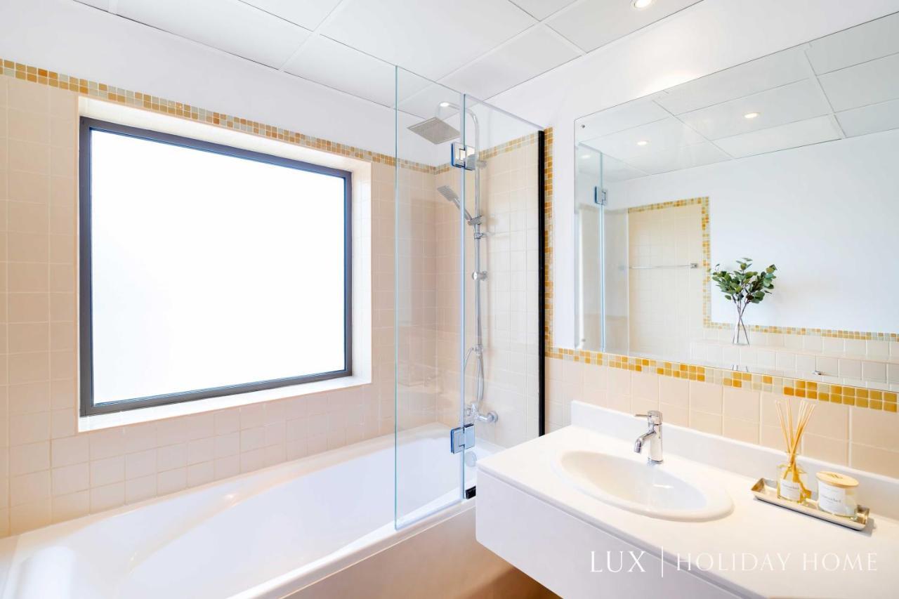 Lux The Jbr Marina View 2 Dubai